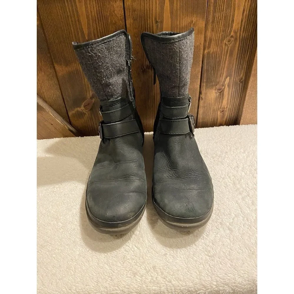 UGG‎ Australia, Black Leather Water & Snow Proof Women's Size US 6